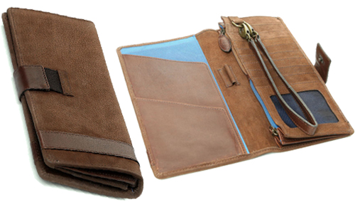 Dubarry Milltown Travel Wallet as a great Christmas gift for him from Philip Morris and Son